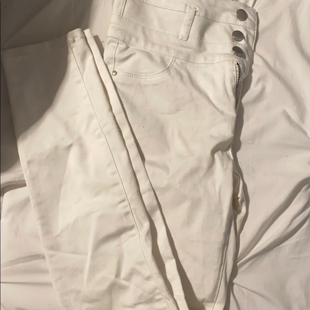 white skinny jeans